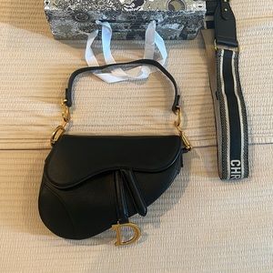 Balck leather saddle bag